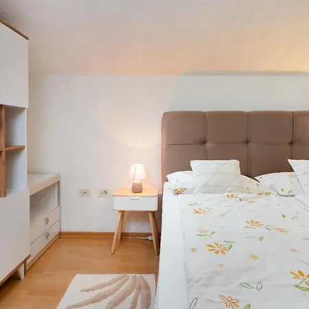 Apartment Roce Rabac